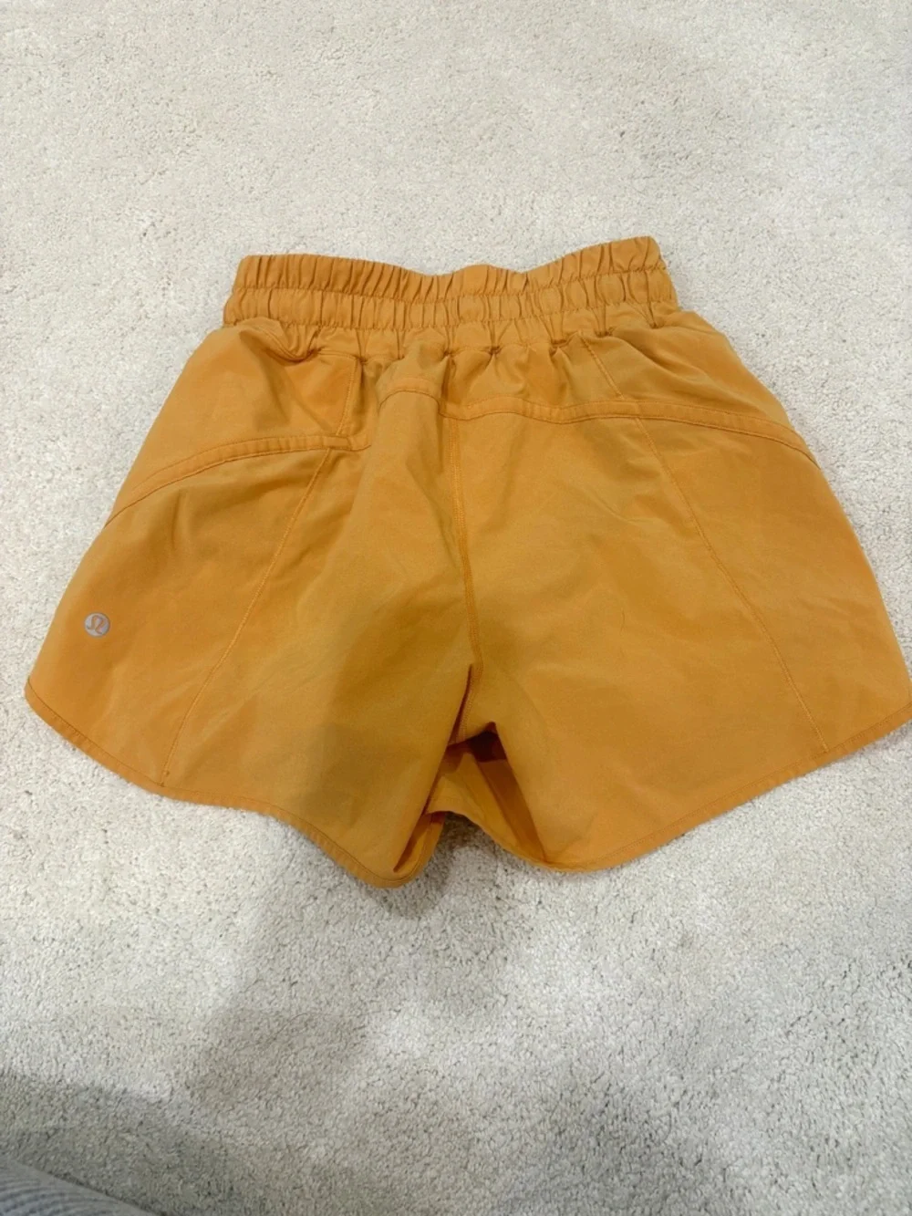 Lululemon Hotty Hot Shorts 4” Size 4